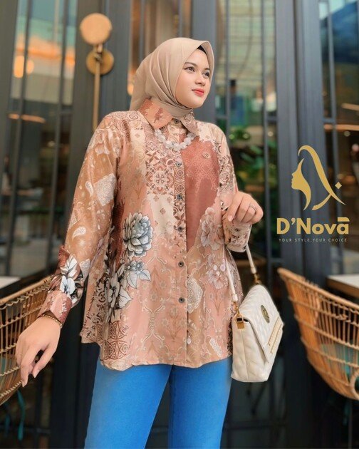 Viora Blouse || LD 106 Cm || Dior Silk